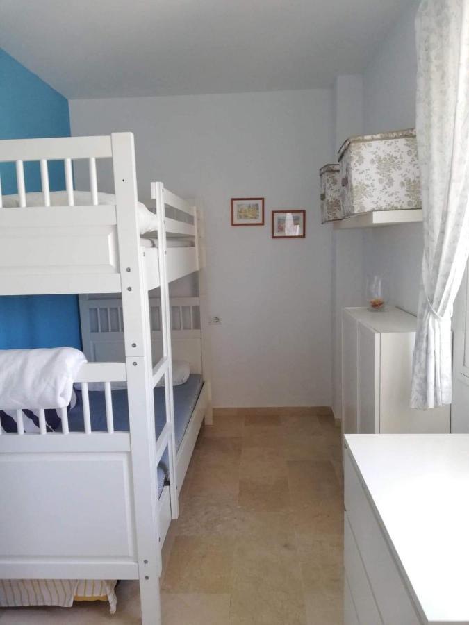 Ailem * Novo Sancti Petri